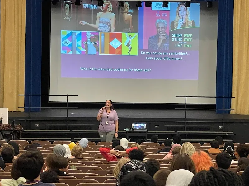 Kids Escaping Drugs - Photo 2