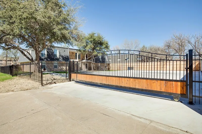 Trevor's House - Fort Worth Medical - Photo 4