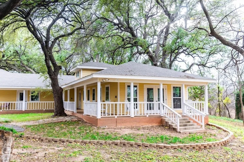 Shades of Hope Center of Healing - Photo 3