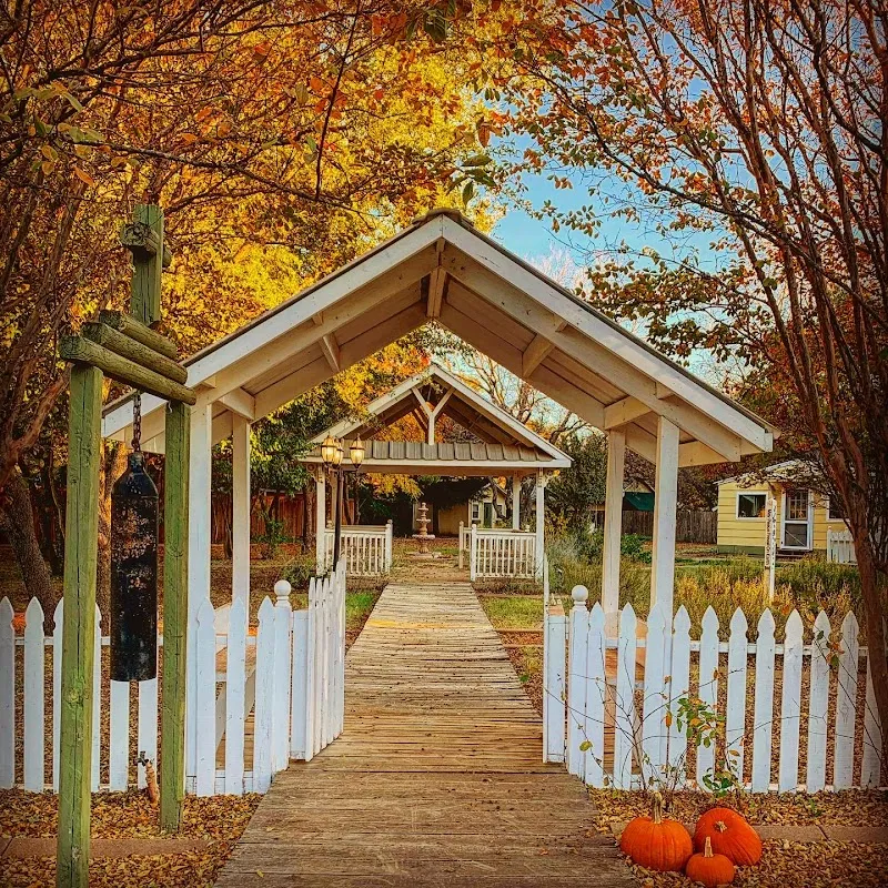 Shades of Hope Center of Healing - Photo 4