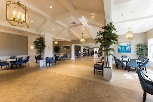 Spacious communal area with seating at Wellbridge Long Island Drug & Alcohol Rehab treatment center in Buffalo.